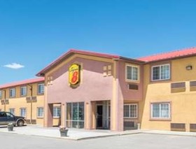 Super 8 by Wyndham Moriarty