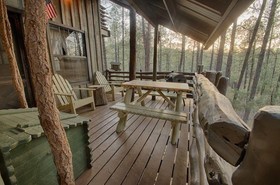 Bear Creek Motel And Cabins