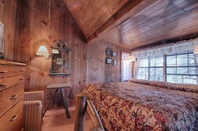 Bear Creek Motel And Cabins