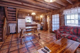 Bear Creek Motel And Cabins