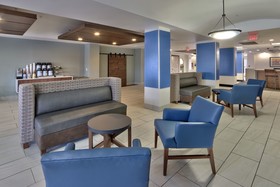 Holiday Inn Express Hotel & Suites Portales