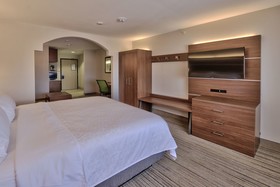 Holiday Inn Express Hotel & Suites Portales