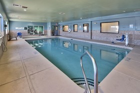 Holiday Inn Express Hotel & Suites Portales
