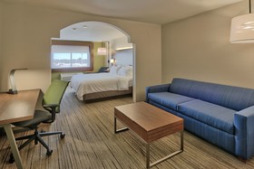 Holiday Inn Express Hotel & Suites Portales