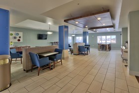Holiday Inn Express Hotel & Suites Portales