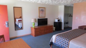 Howard Johnson by Wyndham Raton