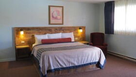 Howard Johnson by Wyndham Raton