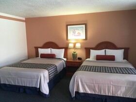 Howard Johnson by Wyndham Raton