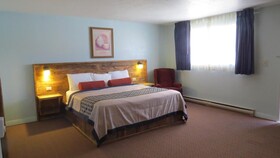 Howard Johnson by Wyndham Raton