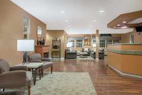 Microtel Inn & Suites by Wyndham Raton