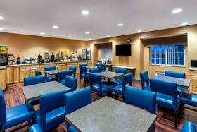 Microtel Inn & Suites by Wyndham Raton