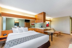 Microtel Inn & Suites by Wyndham Raton