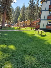 Auslander Condominiums