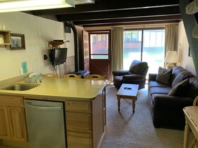 Auslander Condominiums