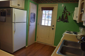 Claim Jumper Townhouse