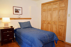 Deer Mountain Lodge