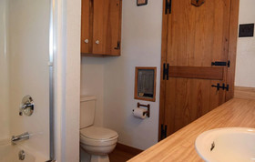 Dwyer`s Den