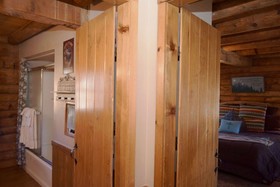 Dwyer`s Den