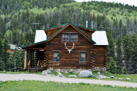 Dwyer`s Den