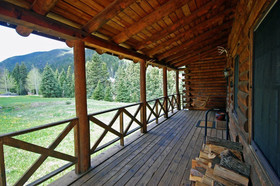 Dwyer`s Den