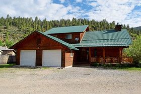 Karlin`s Mountain Lodge