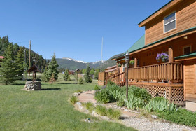 Pines Retreat