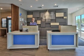 Holiday Inn Express & Suites Roswell