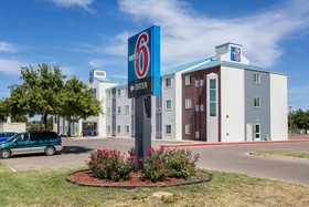 Motel 6 Roswell
