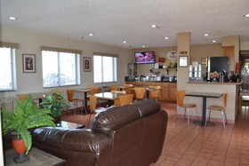 Super 8 by Wyndham Roswell