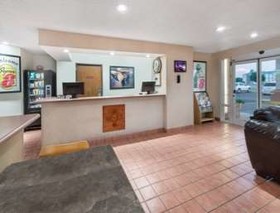 Super 8 by Wyndham Roswell