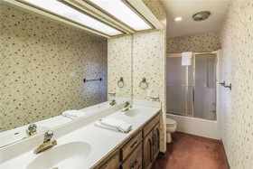 White Mountain Chateau