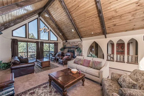 White Mountain Chateau