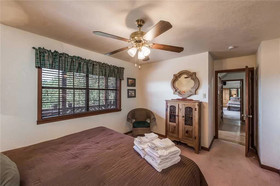 Lindley's Valley View