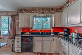 Mustang Hideaway Cabin