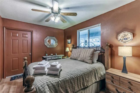 Mustang Hideaway Cabin