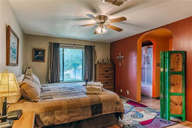 Mustang Hideaway Cabin