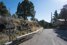 Rettig's Rustic Retreat