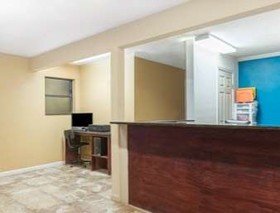 Days Inn by Wyndham Ruidoso Downs