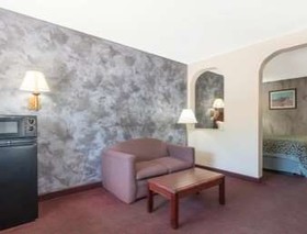 Days Inn by Wyndham Ruidoso Downs