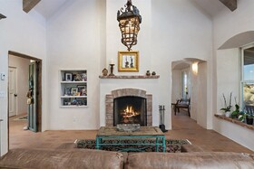Arroyo Vista - Secluded Southwestern Luxury