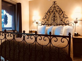 Casa Cuma Bed & Breakfast