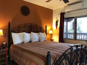Casa Cuma Bed & Breakfast