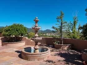 Dorthia Garden Retreat and Views