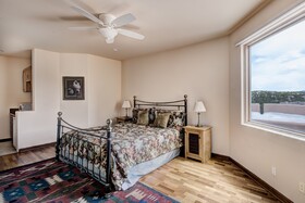 Dorthia Garden Retreat and Views