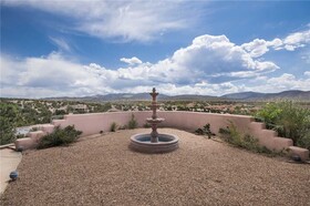 Dorthia Garden Retreat and Views