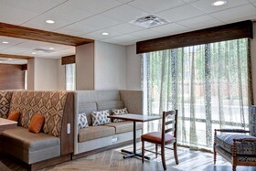 Hampton Inn Santa Fe South