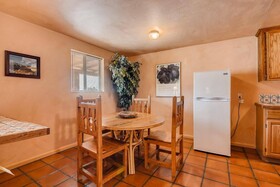 Hotel Pecos Trail Inn