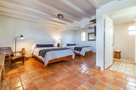 Hotel Pecos Trail Inn