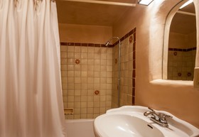 Pueblo Bonito B&B Inn