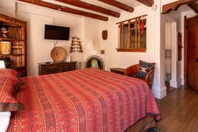 Pueblo Bonito B&B Inn